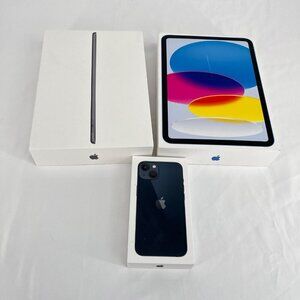Apple IPAD & Apple IPHONE BOXES ONLY Lot of 3‎